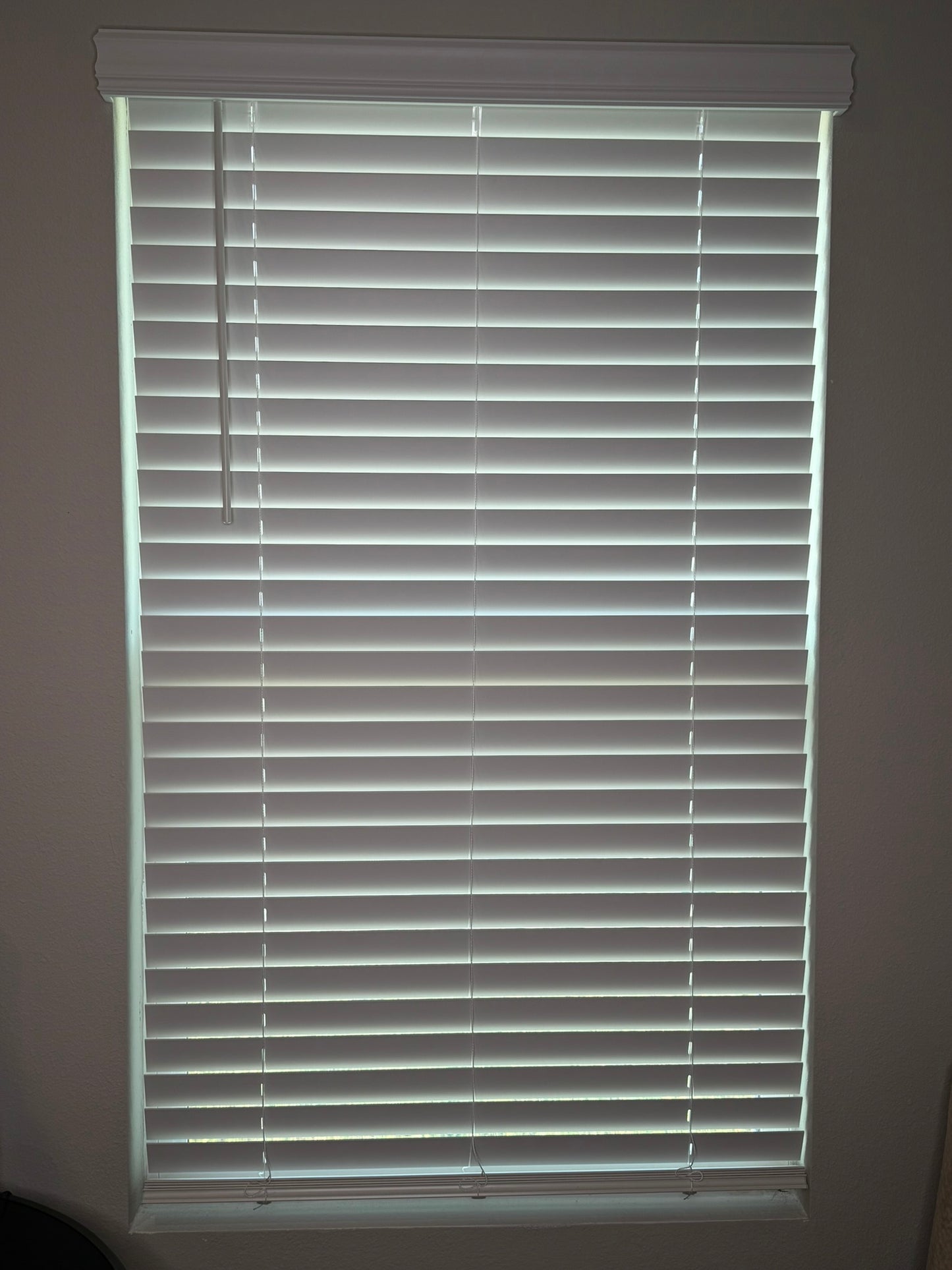 28.5" to 36" Width - Cordless Faux Blind