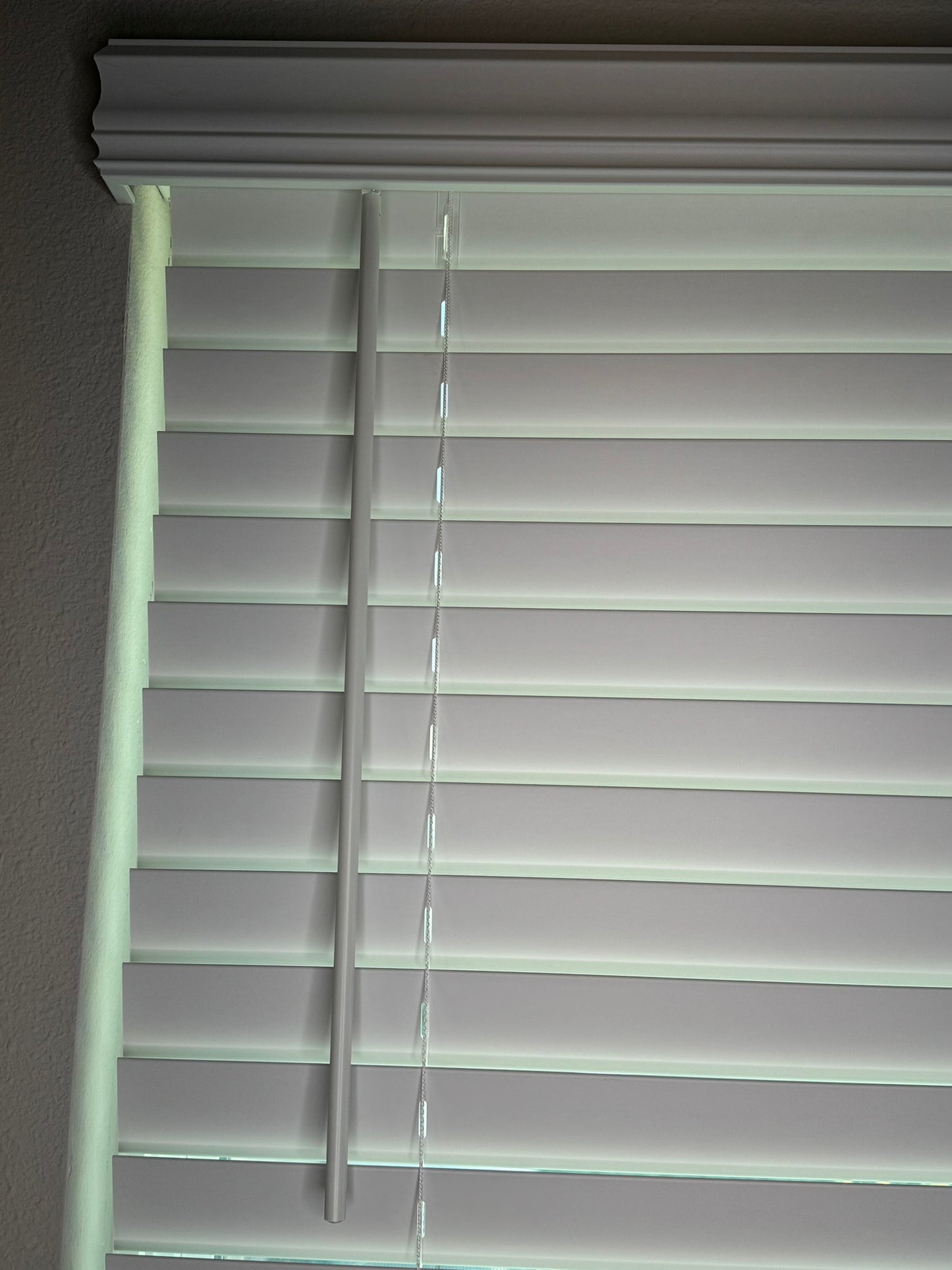 28.5" to 36" Width - Cordless Faux Blind